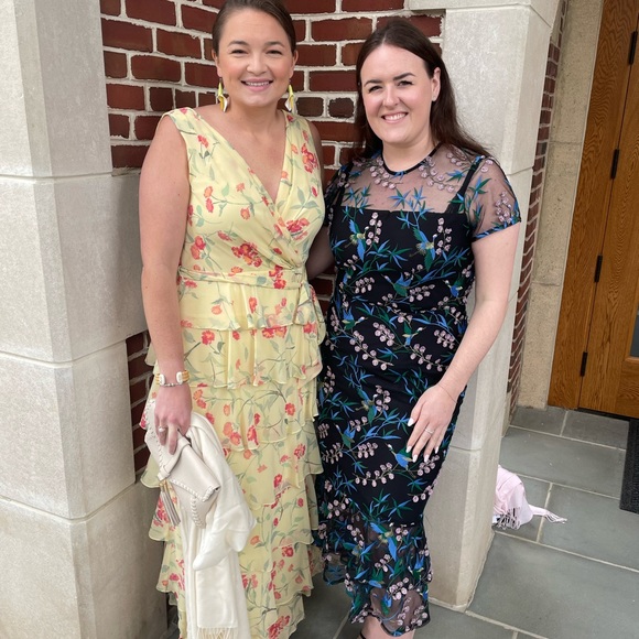 Meet your Posher, Laura - Picture 2 of 4